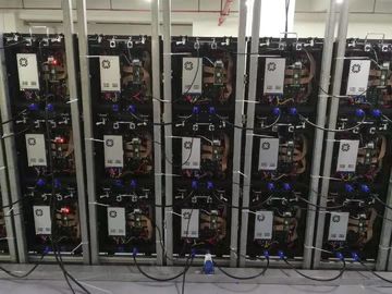 Kolorowy wyświetlacz Fine Pitch LED P1.875 Standardowa rozdzielczość Lekka waga wewnętrzna