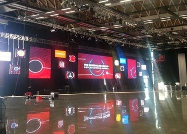 Podziałka 3,91 mm Stolik reklamowy Ekran LED Pełny kolor&gt; 100000 godzin żywotności