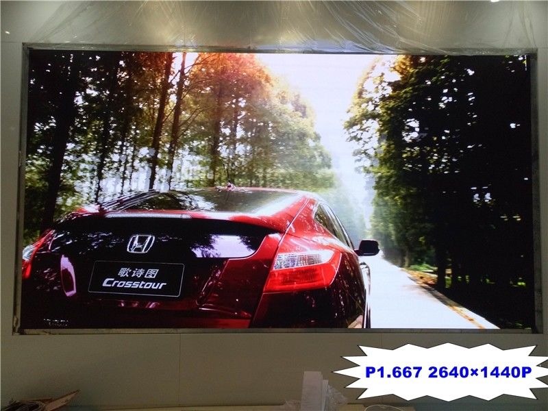 Wewnętrzny wyświetlacz LED o małej pikselowej reklamie Billboard P1.667 P1.875 Panel wyświetlacza LED