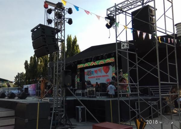 Ekran LED sceny zewnętrznej HD 1/16 Skanowanie jazdy 5000cd Jasność na zdarzenia
