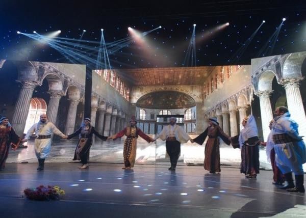 Podziałka 3,91 mm Stolik reklamowy Ekran LED Pełny kolor&gt; 100000 godzin żywotności